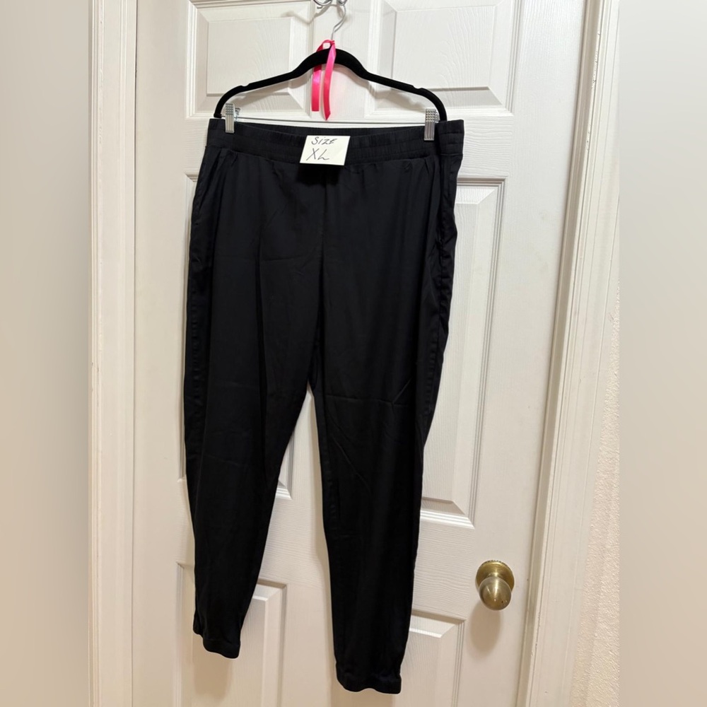 Lilly Pulitzer Black Joggers XL - Picture 2 of 5